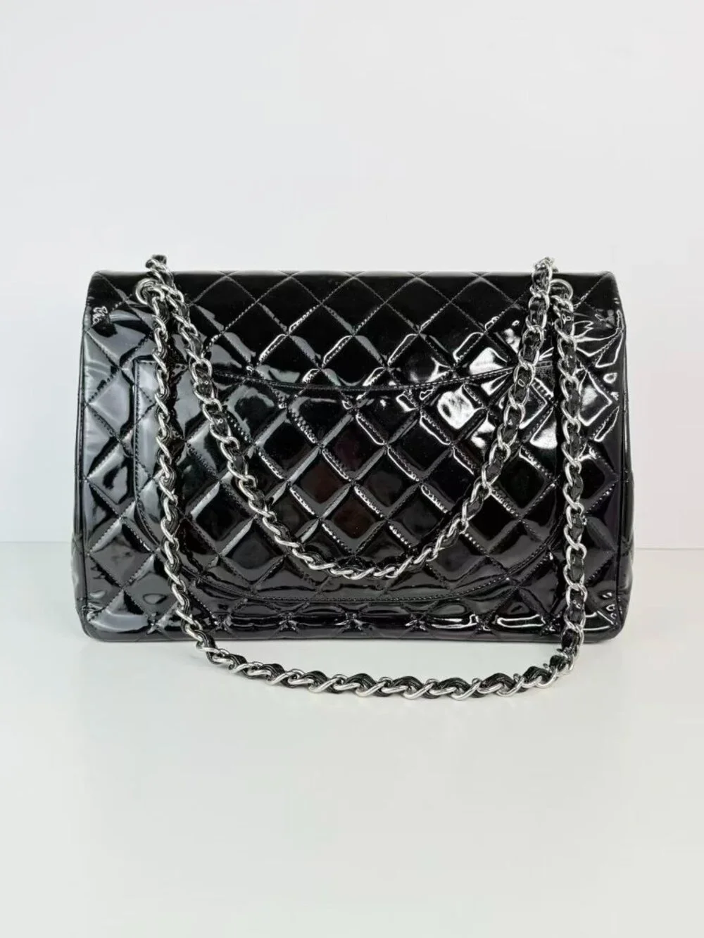 Channel classic flag shoulder bag
